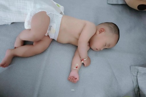 国内选性别代生孩子外阴红红的怎么办